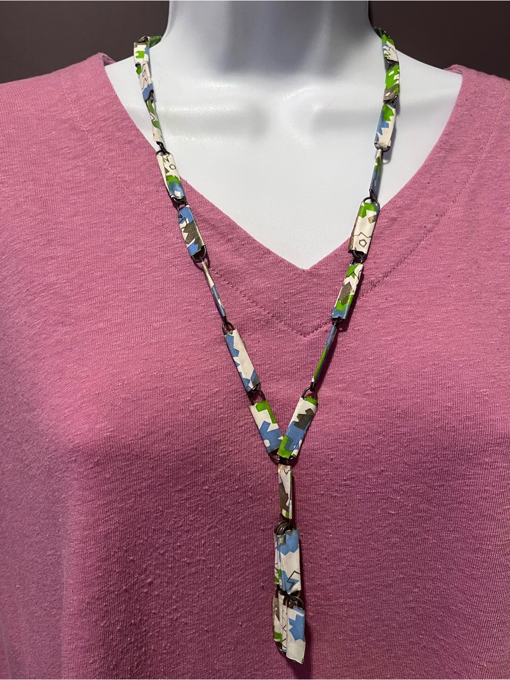 Handcrafted Abstract Paper Blue & Green Patterned Beaded Lariat Necklace